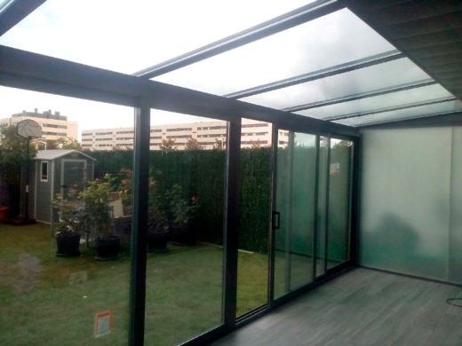 cerramiento porche jardin